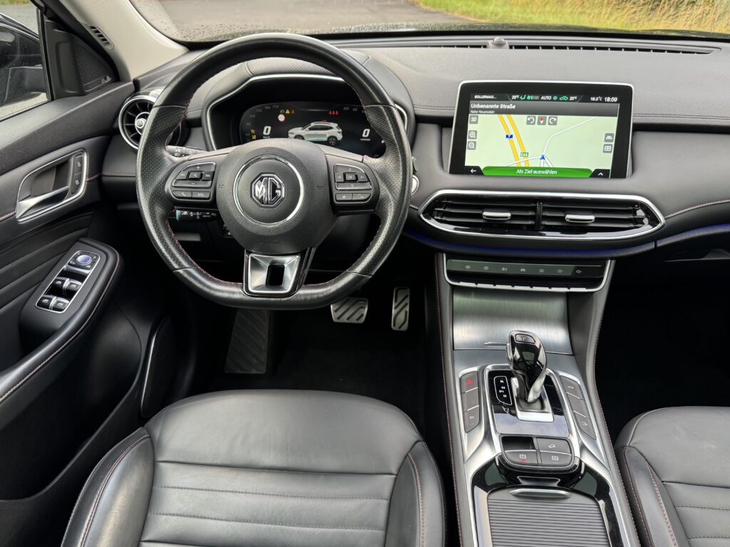 MG EHS Luxury SUV Automatik
