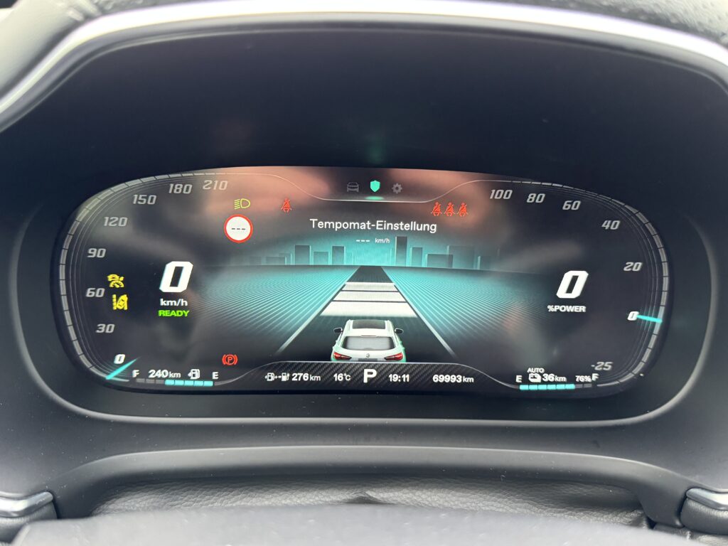 MG EHS Luxury SUV Automatik